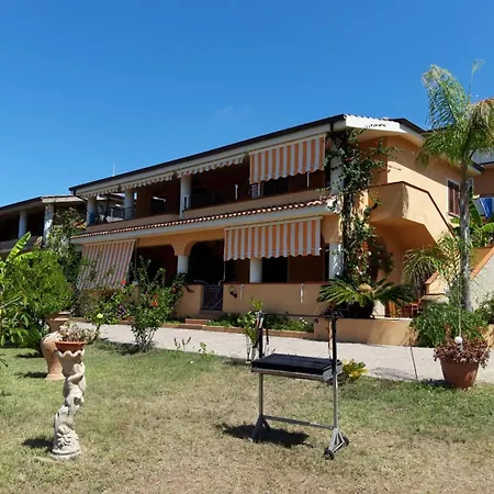 Macria Hébergement de vacances *